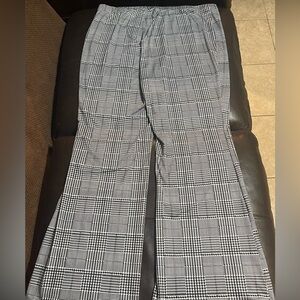 SHEIN Curve Black and White Pants